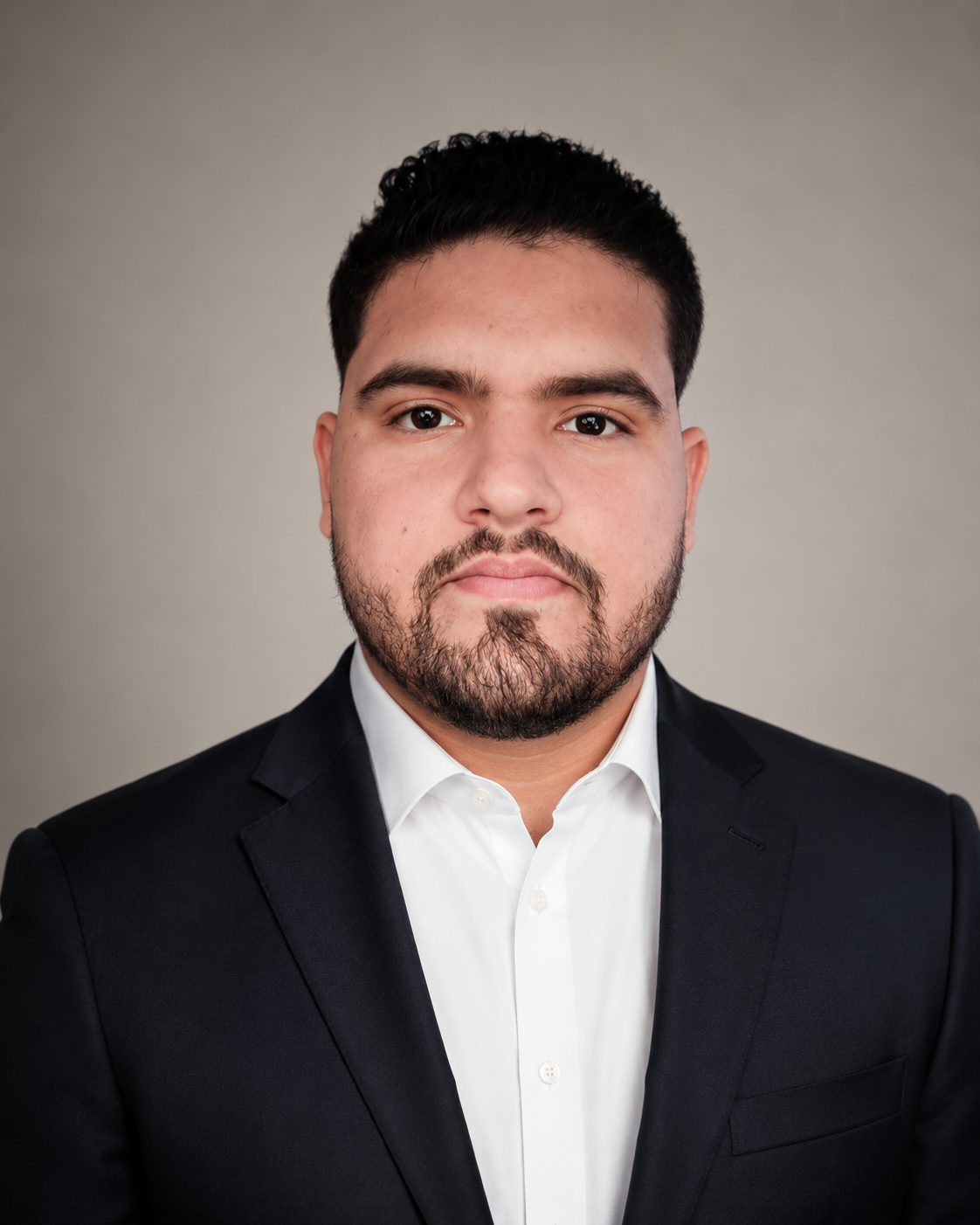 Retrato profesional de Moisés Correa